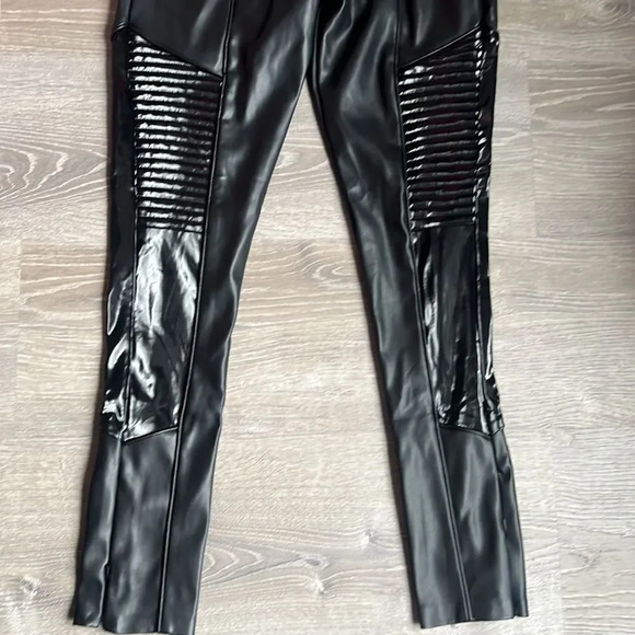 NEW Maniere De Voir  VEGAN LEATHER & PATENT RIBBED LEGGINGS - Picture 7 of 15